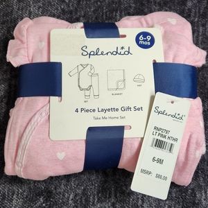 Splendid 4 Piece Layette Gift Set